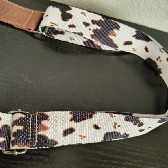 Wrangler Cow Print Brown and White Crossbody Bag - Picture 6 of 9